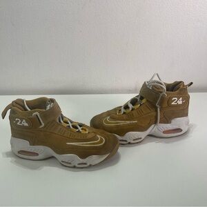 Nike Air Griffey Max 1 Wheat Pollen White Sneakers Shoes DO6685-700 Youth Sz 6.5